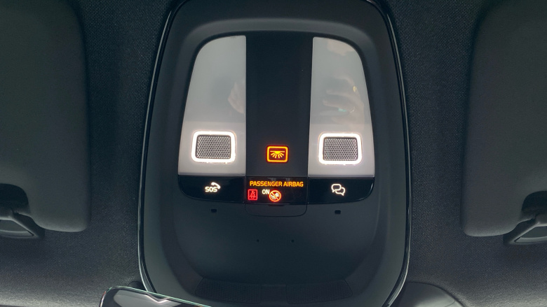 Volvo XC40 2.0 B3P Plus Black Edition 5dr Auto Petrol Estate